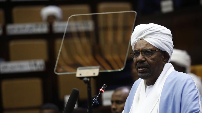 Omar al-Baschir: Sudan will Ex-Präsident nach Den Haag ausliefern