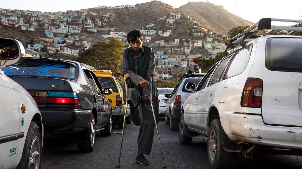 Krieg in Afghanistan: Ungewisse Zukunft für Afghanistan: Straßenszene in der Hauptstadt Kabul