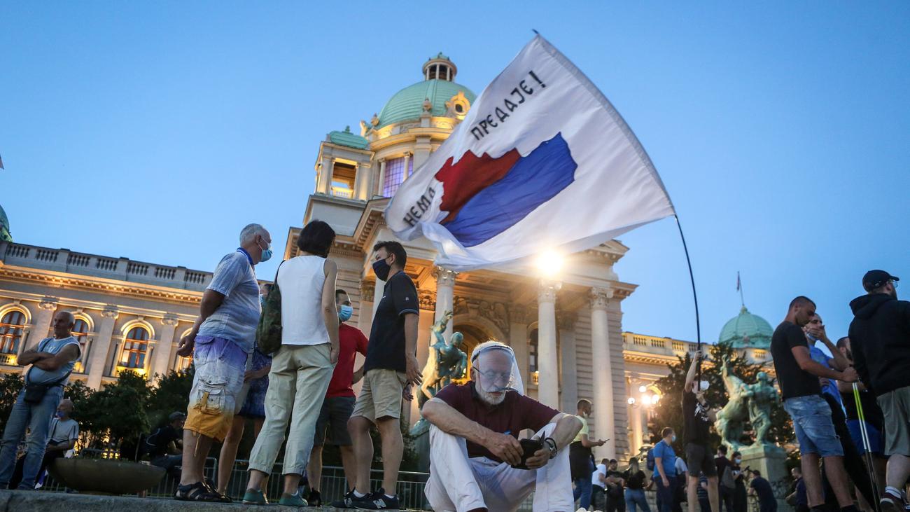 Serbien: Proteste In Belgrad Dauern An | ZEIT ONLINE