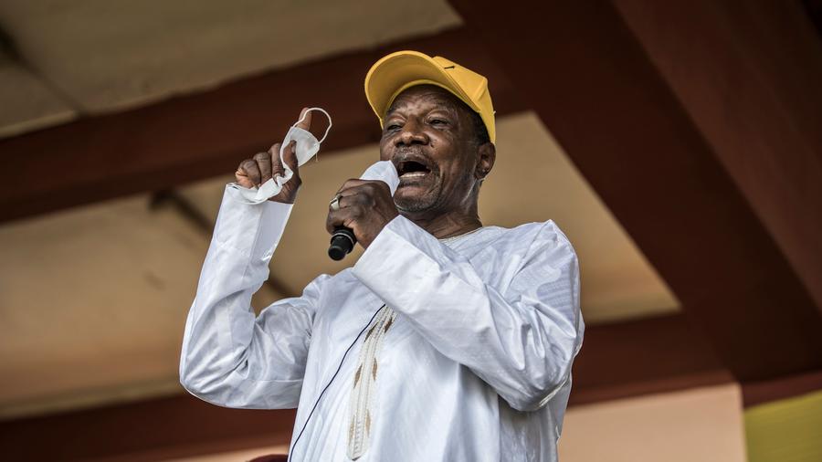 Guinea Verfassungsgericht Erklart Prasident Alpha Conde Zum Wahlsieger Zeit Online