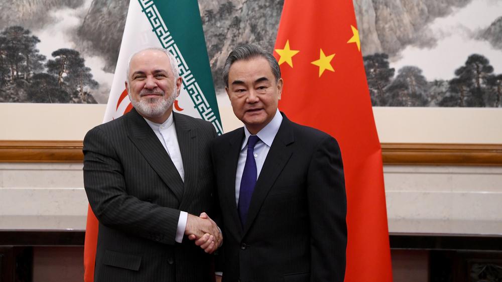 Kooperationspakt : Irans Außenminister Mohammed Dschawad Sarif (links) und sein chinesischer Amtskollege Wang Yi (Archiv)