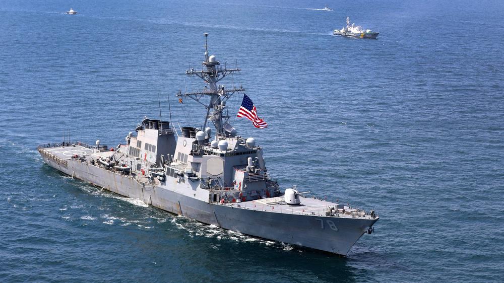 Ein US-Militärschiff, aufgenommen bei dem Manöwer im Vorjahr, im Schwarzen Meer 