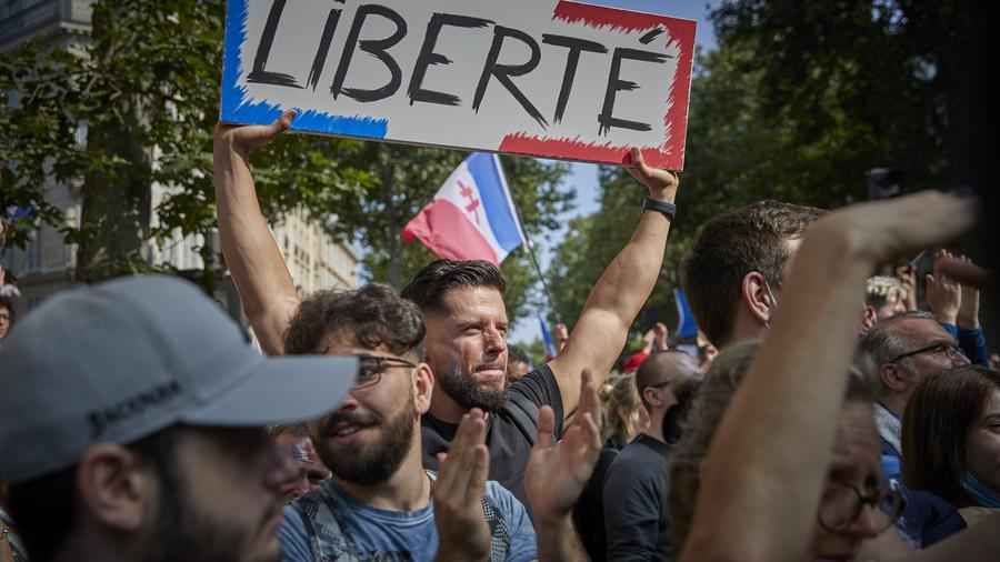 Frankreich Landesweite Proteste Gegen Neue Corona Einschrankungen Zeit Online