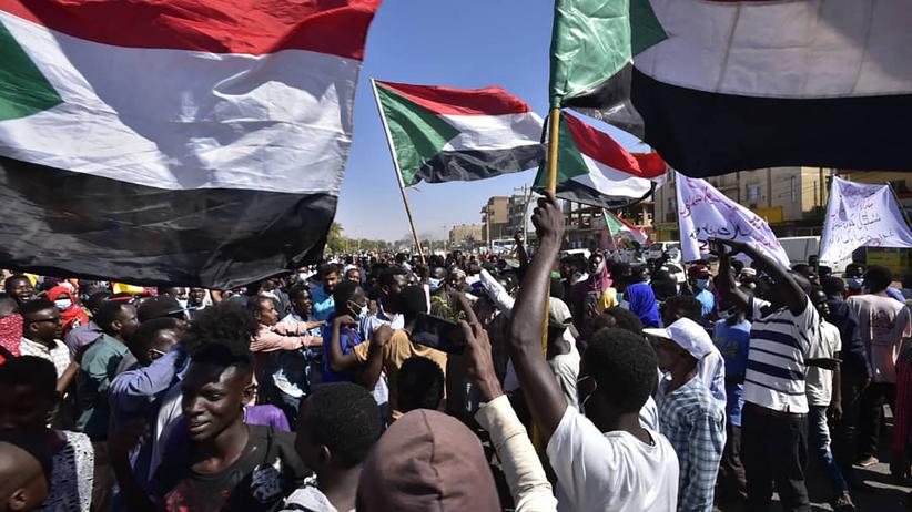 Nach dem Militärputsch: Fünf Demonstranten bei Protesten im Sudan getötet