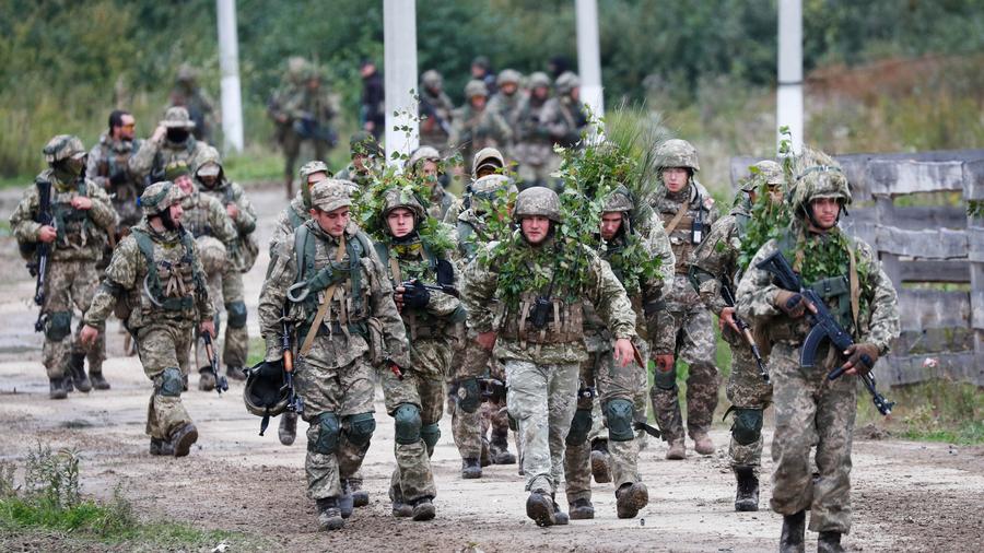 Ukraine-Konflikt: Nato-Krisenkräfte in erhöhter Einsatzbereitschaft | ZEIT ONLINE