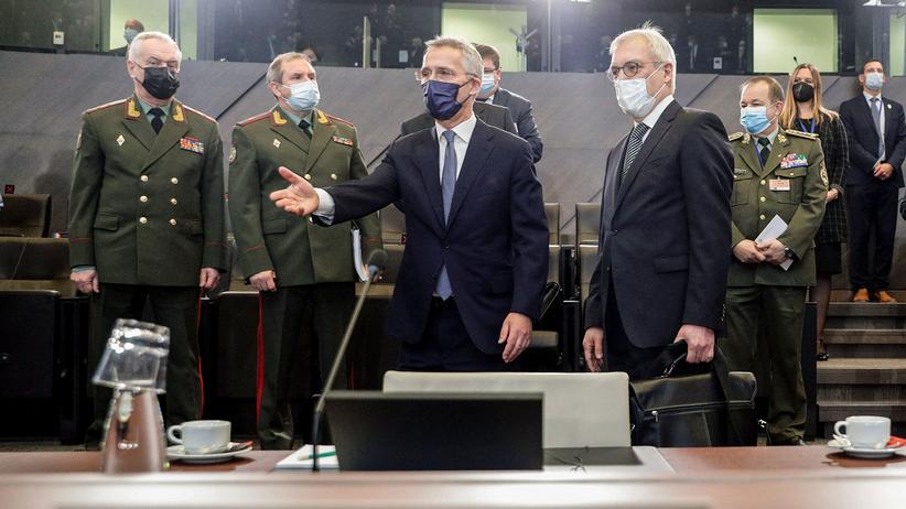 Militärbündnis: Nato sieht "signifikante Differenzen" mit Russland