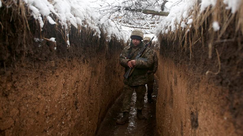 Ukraine-Konflikt: Ukrainische Soldaten an der Frontlinie zu den aus Russland unterstützten Separatistenmilizen in der Region Donezk