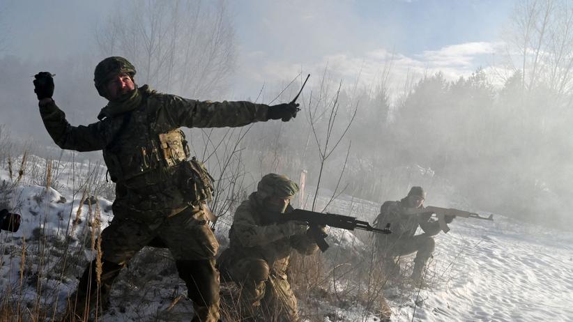 Ukraine-Gespräche: USA bieten Russland beidseitige Begrenzung von Militäraktivitäten an