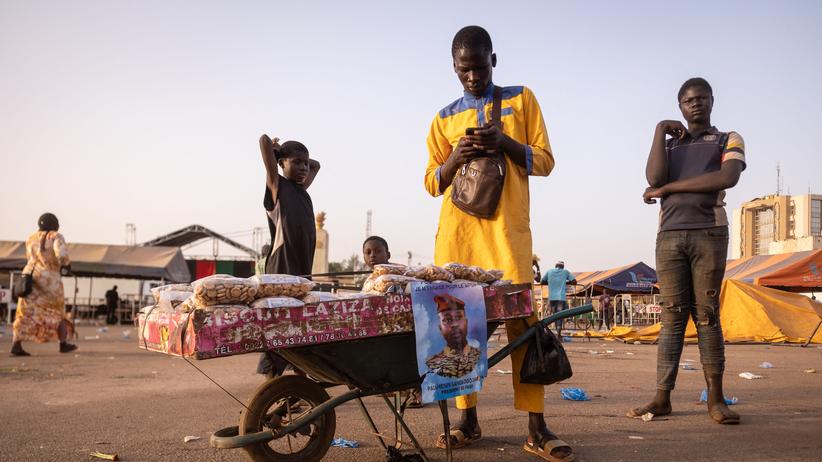 Burkina Faso: Putschisten sagen Übergang zur Demokratie in drei Jahren zu