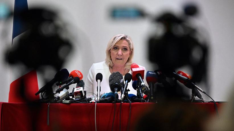 Frankreich: Marine Le Pen will Verteidigungsprojekte mit Deutschland stoppen