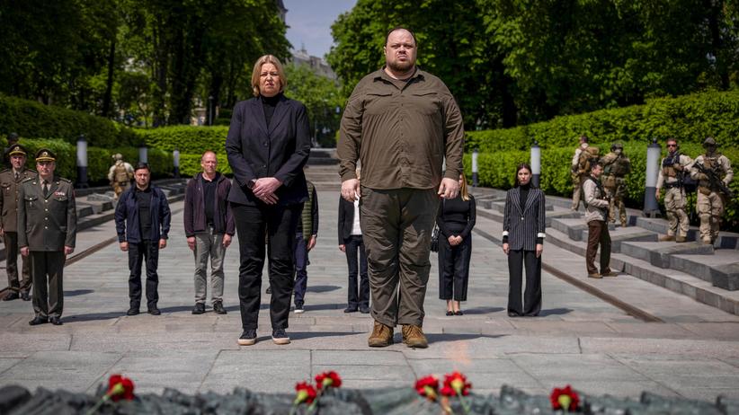 Besuch in Kiew: Bärbel Bas gedenkt der Opfer des Zweiten Weltkrieges