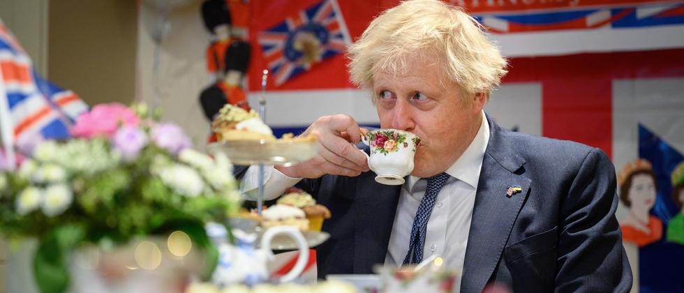 Großbritannien: Boris Johnson schwächt Verhaltenscode für Minister ab