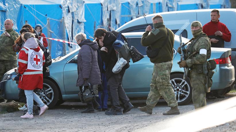 Ukraine-Überblick: Verstoß gegen Waffenruhe in Mariupol, Ringen um Ölembargo