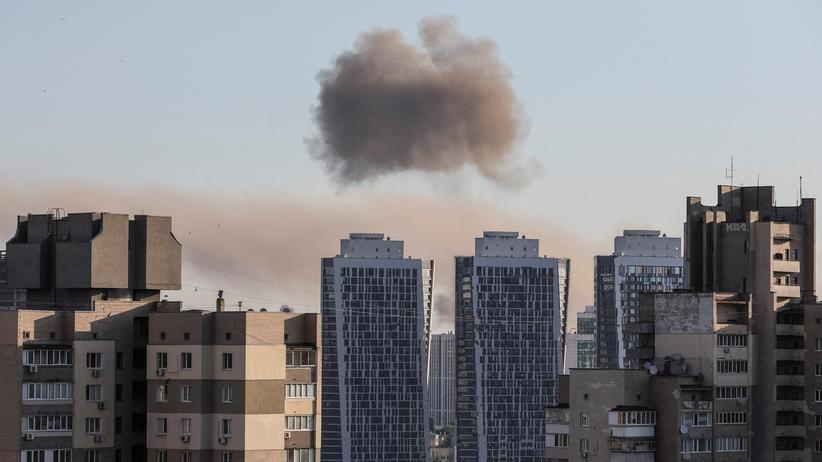 Ukraine-Krieg: Fünf Verletzte nach Raketenangriffen auf Kiew 
