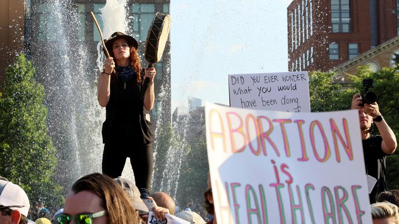 Supreme Court: Proteste in New York nach Entscheidung zu Schwangerschaftsabbrüchen 