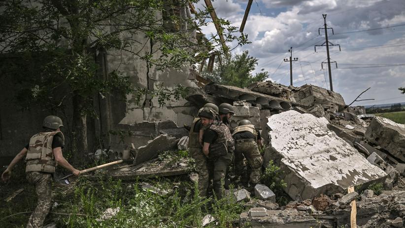 Situation in der Ukraine: "Selbst unausgebildete Kräfte müssen nun an die Front"