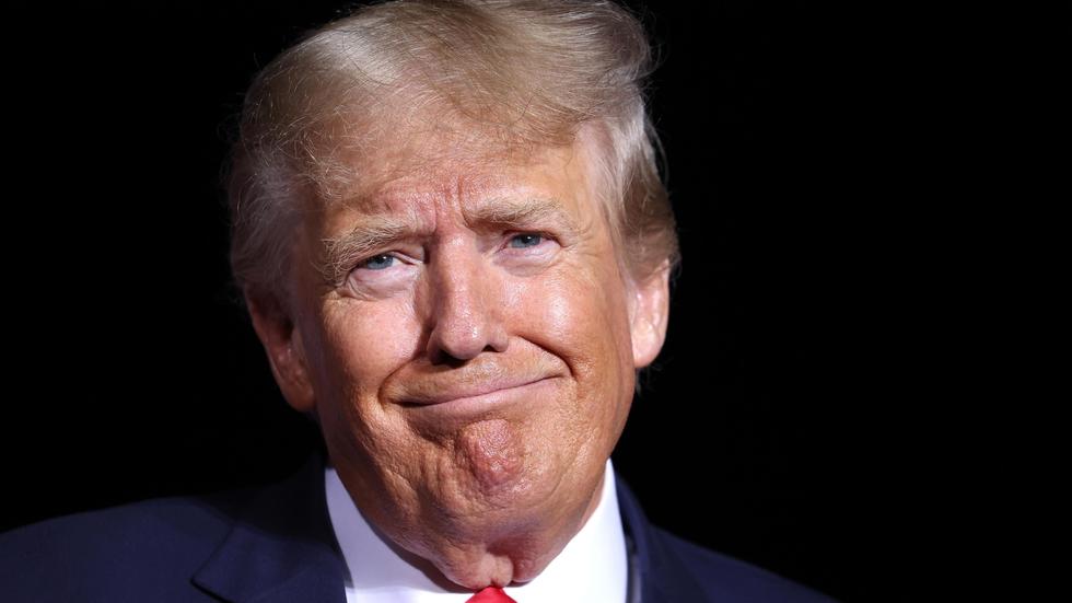 Attacke auf US-Kapitol: Donald Trump bezeichnet Untersuchungsausschuss als "Show-Prozess" | ZEIT ONLINE