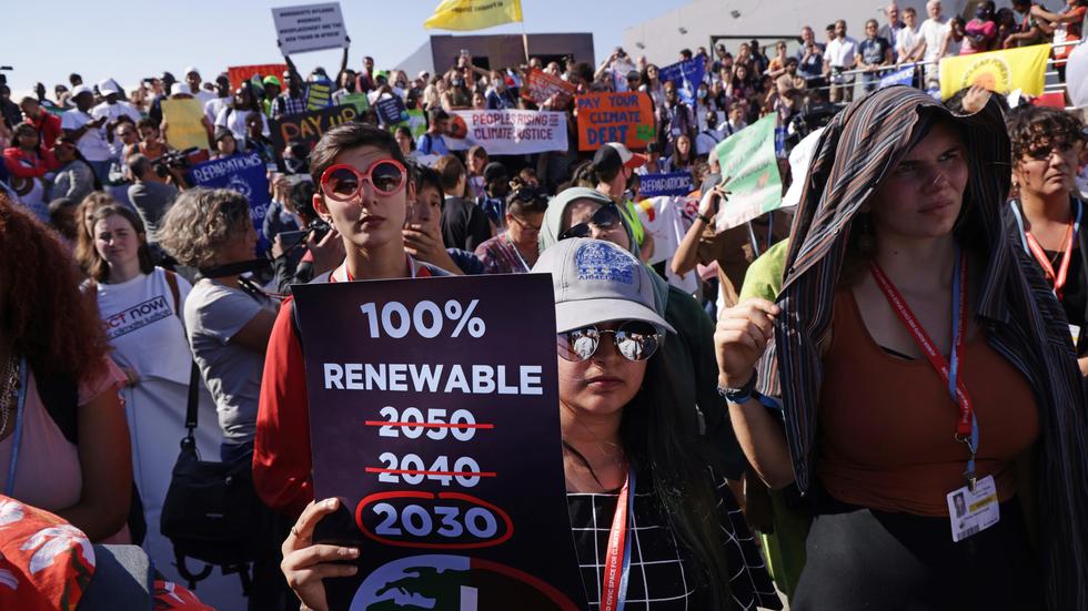 COP27 UNKlimakonferenz offiziell bis Samstag verlängert ZEIT ONLINE