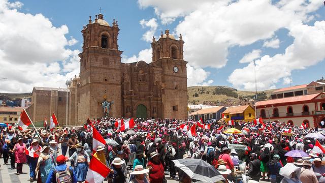 Peru: Präsidentin Dina Boluarte schließt Rücktritt aus