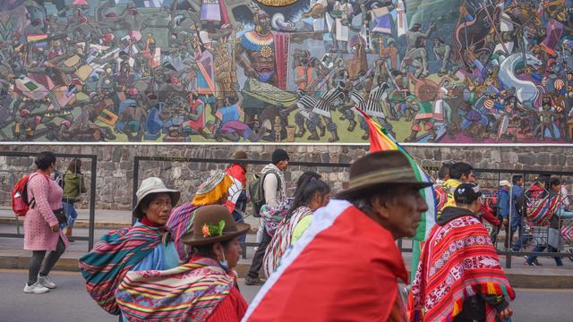 Proteste in Peru : Perus Parlament stimmt erneut gegen Neuwahlen in diesem Jahr
