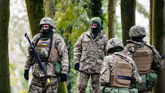 Ukraine-Überblick: EU will mehr Soldaten ausbilden, weitere Razzien gegen Korruption