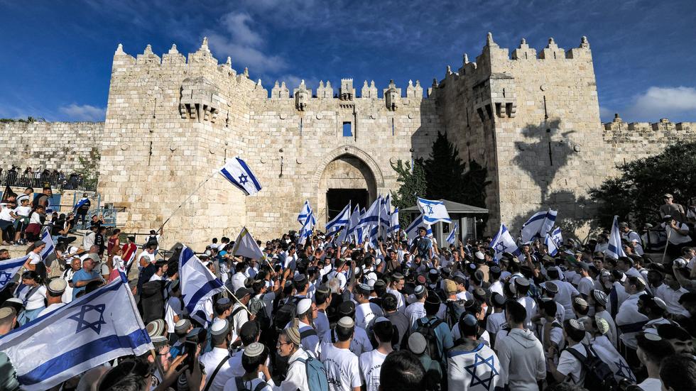 Nahostkonflikt Tausende Israelis Nehmen An Flaggenmarsch In Jerusalem Teil Zeit Online