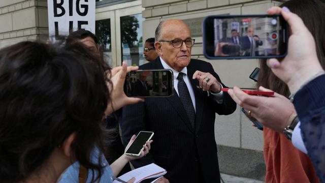 USA: Trumps Ex-Anwalt Rudy Giuliani stellt sich Justizbehörden 