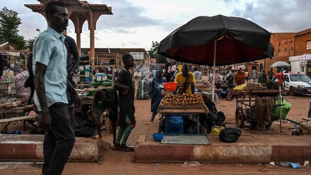 Putsch in Niger: Außenministerin Baerbock will EU-Sanktionen gegen Militärs