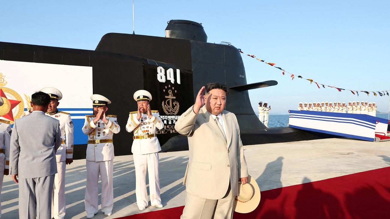 Kim Jong Un: Nordkorea weiht erstes taktisches Atom-U-Boot ein
