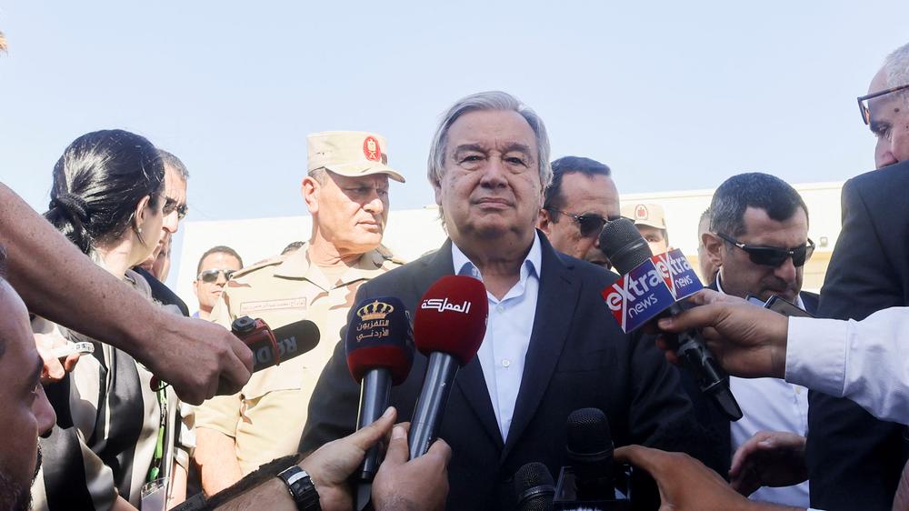 UN-Generalsekretär: António Guterres während einer Pressekonferenz am Grenzübergang Rafah zwischen Ägypten und dem Gazastreifen am 20. Oktober