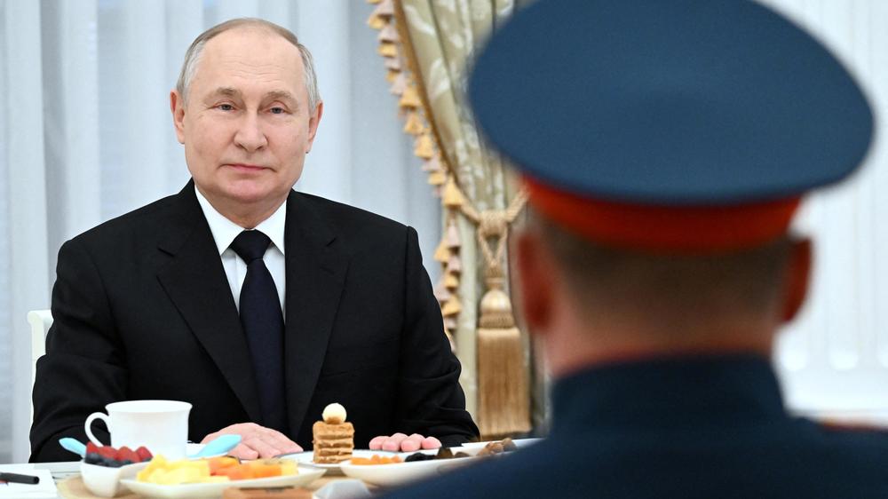 Wladimir Putin: Putin nutzt den Hamas-Angriff für seine Propaganda