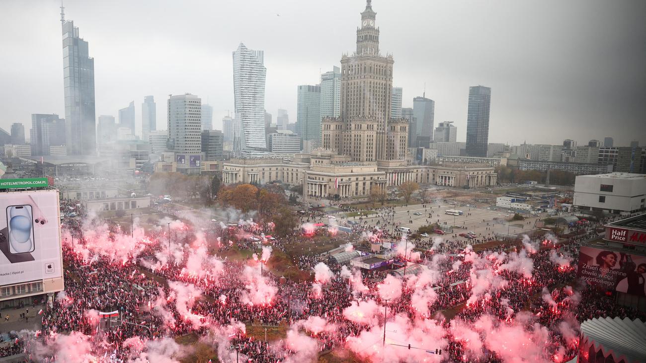 Polska: Tysiące nacjonalistów protestuje w Warszawie