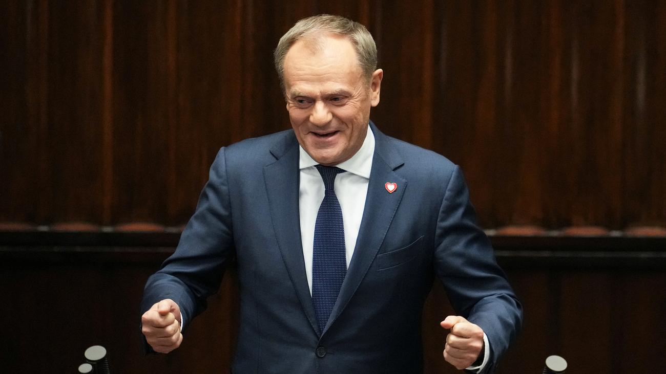 Polska: Polski parlament powołuje Donalda Tuska na nowego szefa rządu