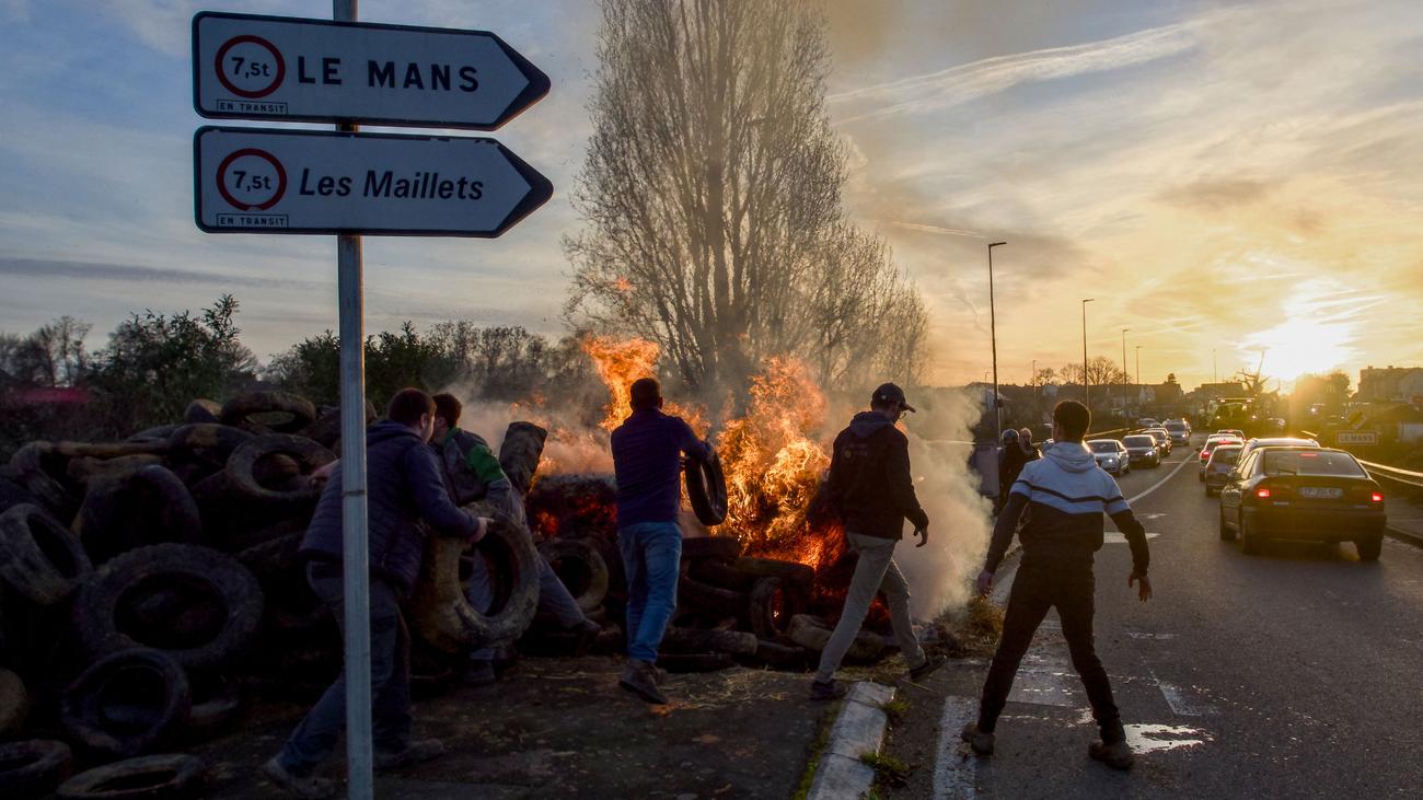 Bauernproteste in Frankreich: Frankreich will das Mercosur-Abkommen derzeit nicht unterzeichnen