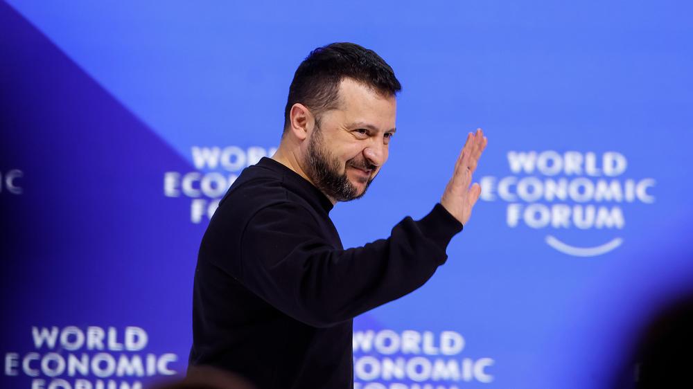 Wolodymyr Selenskyj in Davos: In Davos strahlt der ukrainische Präsident wieder mehr Zuversicht aus.