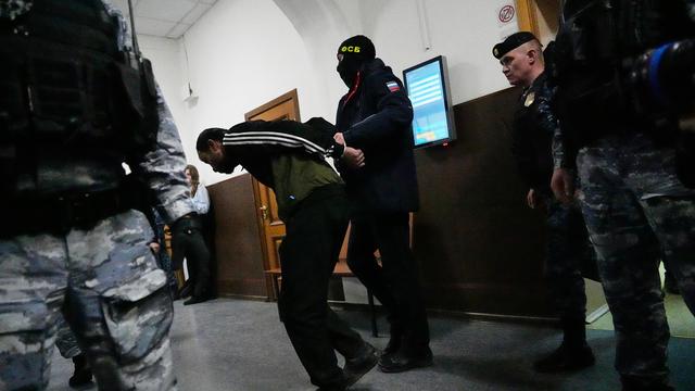 Anschlag bei Moskau: Mutmaßliche Attentäter müssen für zwei Monate in Untersuchungshaft