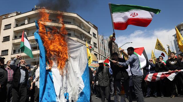 Angriff auf iranische Botschaft: USA rechnen laut Berichten mit iranischer Racheaktion noch im Rama…