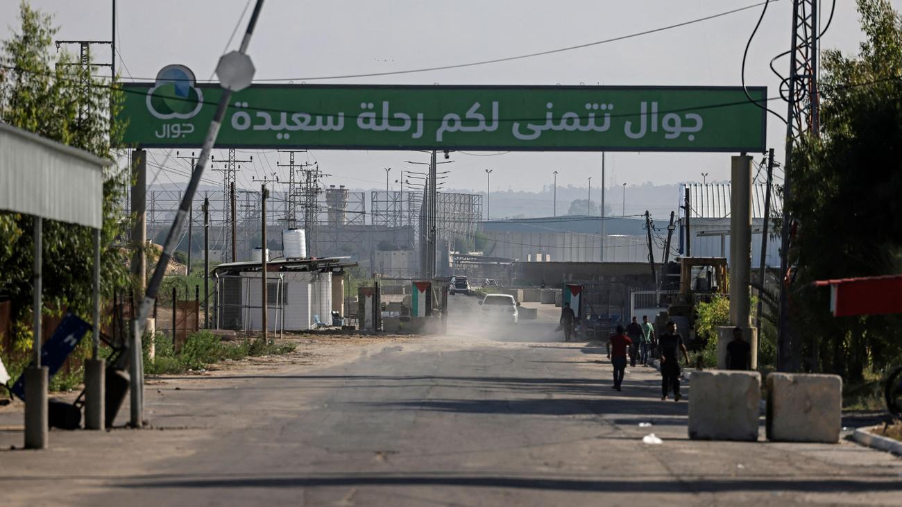 [ZEIT]Middle East overview: Israel 'temporarily' opens border crossing, Biden sets conditions