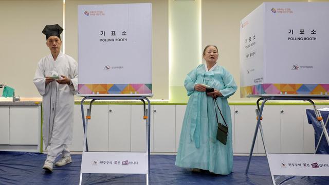 Südkorea: Menschen in Südkorea wählen neues Parlament