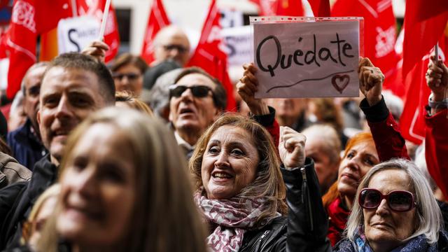 Spanien: Tausende demonstrieren gegen möglichen Rücktritt von Pedro Sánchez