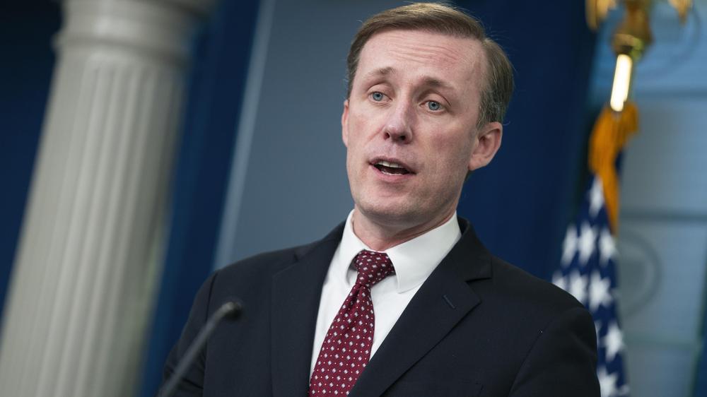 Nahostkonflikt: Jake Sullivan, Nationaler Sicherheitsberater der USA, während einer Pressekonferenz im Weißen Haus in Washington, D. C.
