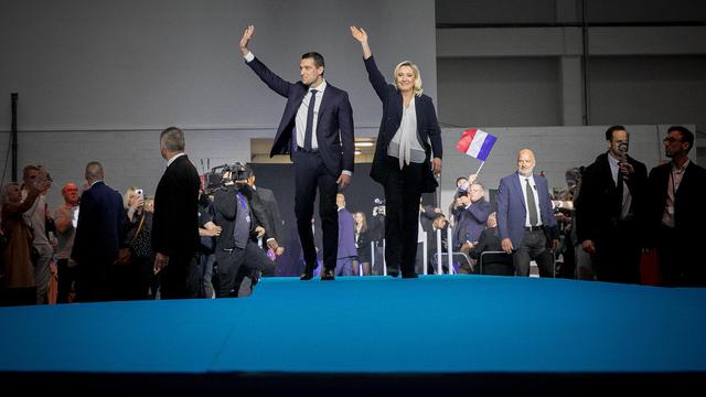 Parlamentswahl in Frankreich: Rechtsextreme Partei von Marine Le Pen greift nach der Macht