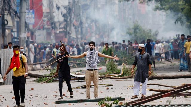 Studentenproteste: Bangladesch kündigt Militäreinsatz gegen Demos und Ausgangssperre an