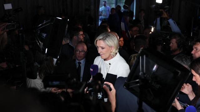 Ergebnisse der Frankreich-Wahl: Die Brandmauer hält