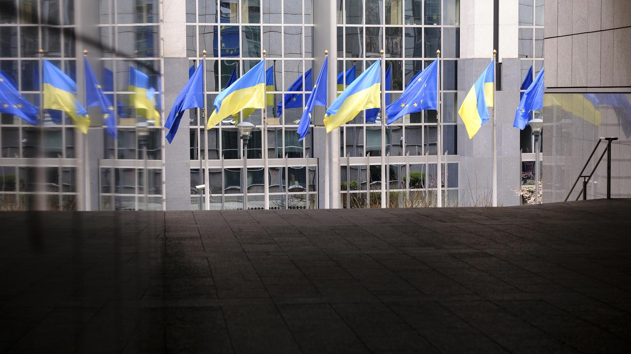Sanctions: EU releases proceeds from Russian assets to Ukraine for first time