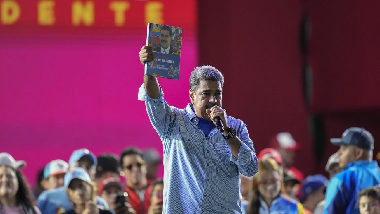 Election observation prevented: Venezuela apparently denies entry to ex-presidents