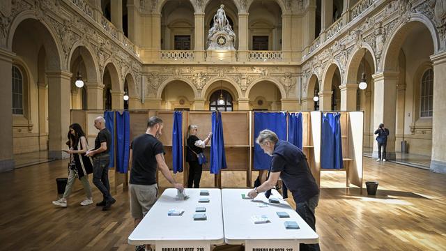 Wahl in Frankreich: Linksbündnis liegt überraschend vorn