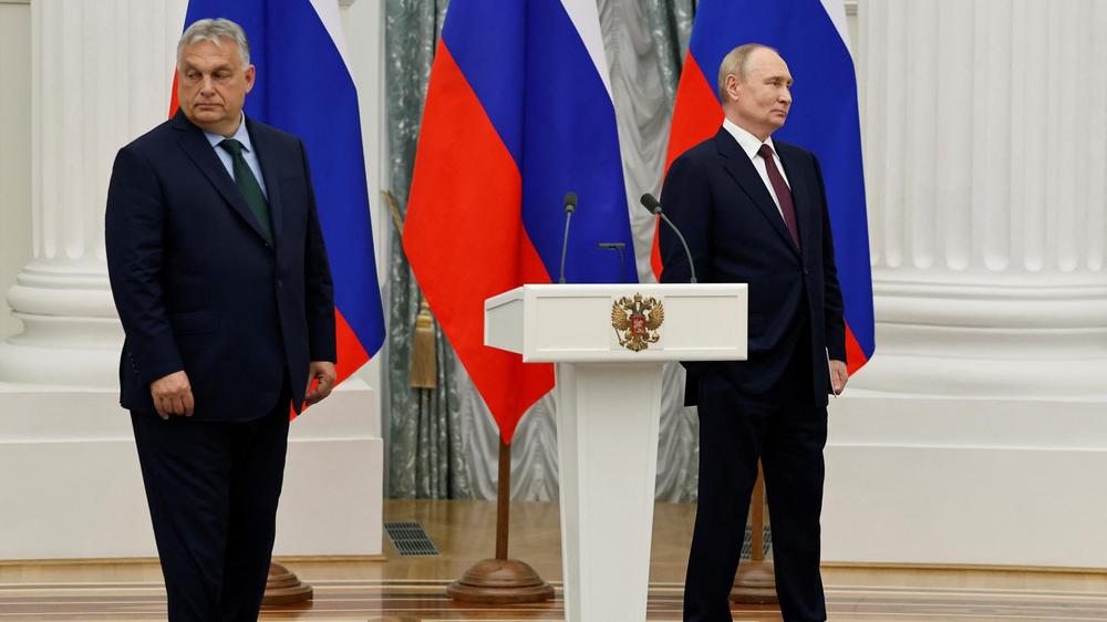 Russlands Präsident Wladimir Putin erneuerte seine Maximalforderungen beim Treffen mit dem ungarischen Premier Viktor Orbán.