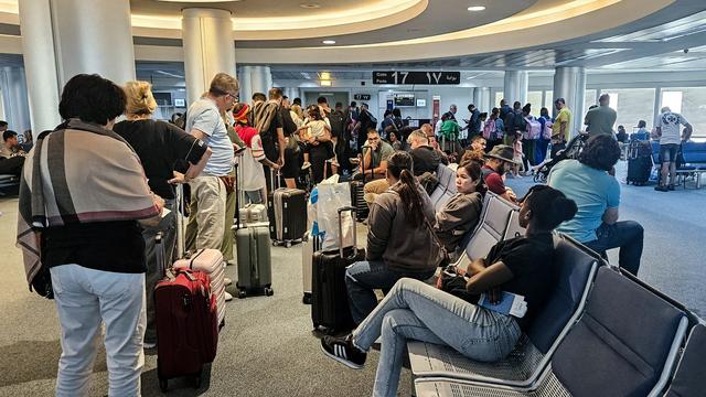 Nahostkrieg: Bundeswehr fliegt Familien von Botschaftspersonal aus dem Libanon aus