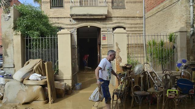 Überschwemmungen in Spanien: Wetterbehörde spricht erneut Unwetterwarnung für Valencia aus